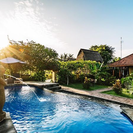 Abian Huts Dream Beach Lembongan Exterior photo