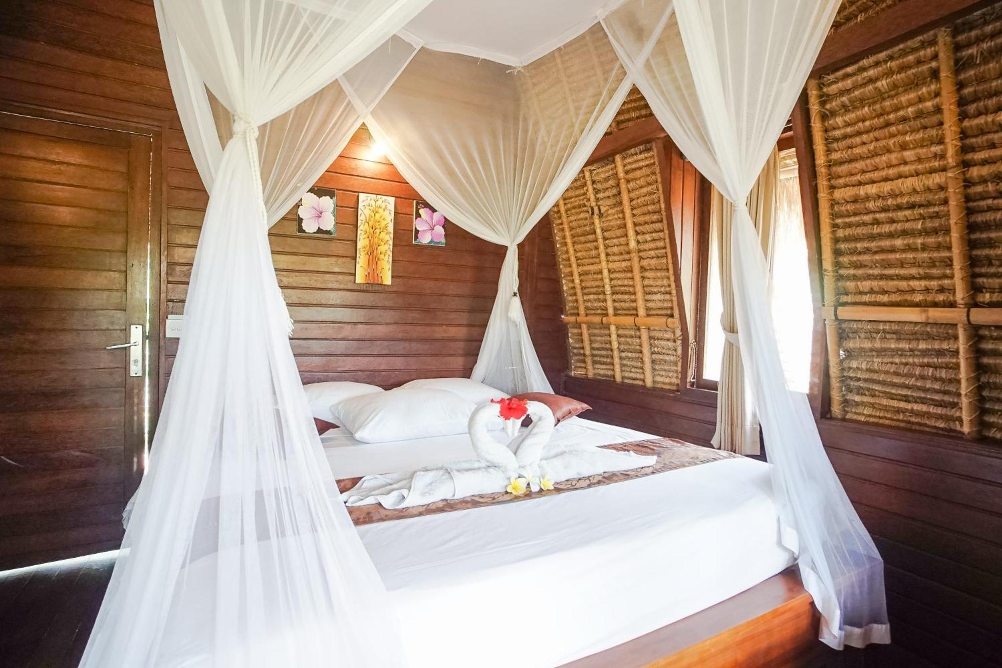 Abian Huts Dream Beach Lembongan Exterior photo