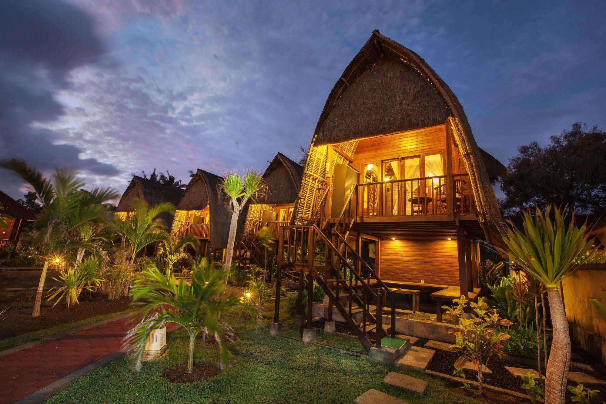 Abian Huts Dream Beach Lembongan Exterior photo