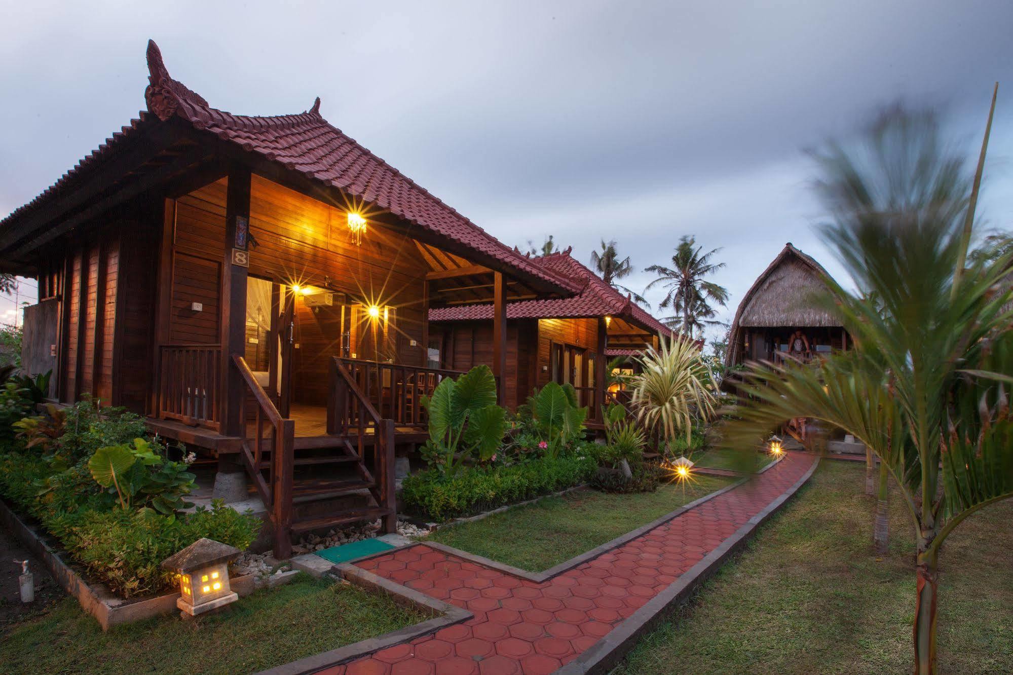 Abian Huts Dream Beach Lembongan Exterior photo